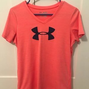 Under Armour top